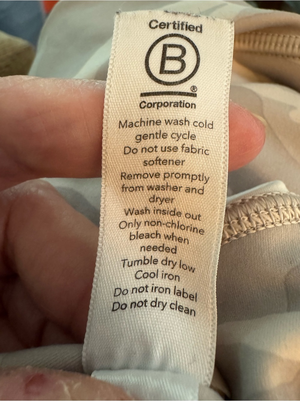 Athleta Camo Pants Size Medium - Picture 5 of 5